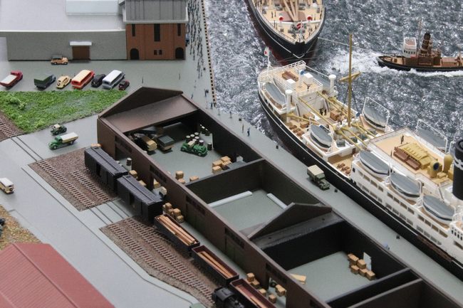 模型誌作例79】1/700港湾ジオラマ「1930年代の横浜港」 – 艦船模型製作 