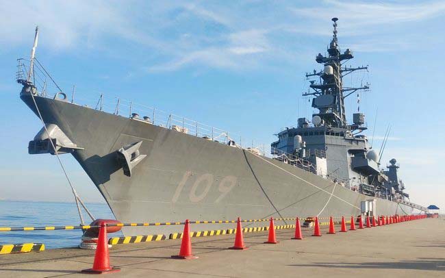 海上自衛隊 護衛艦「DD-109 ありあけ」見学 その1 – 艦船模型製作代行 